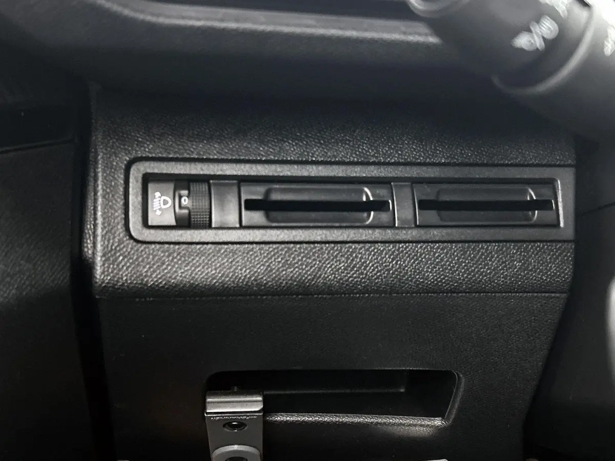 SUV 130pk Executive |GRATIS € 1000,- ACCESSOIRES NAAR KEUZE! | Trekhaak| Navigatie | Camera | Apple Carplay / Android Auto | Draadloze telefoonlader |  | Lage kilometerstand | 17" lichtmet