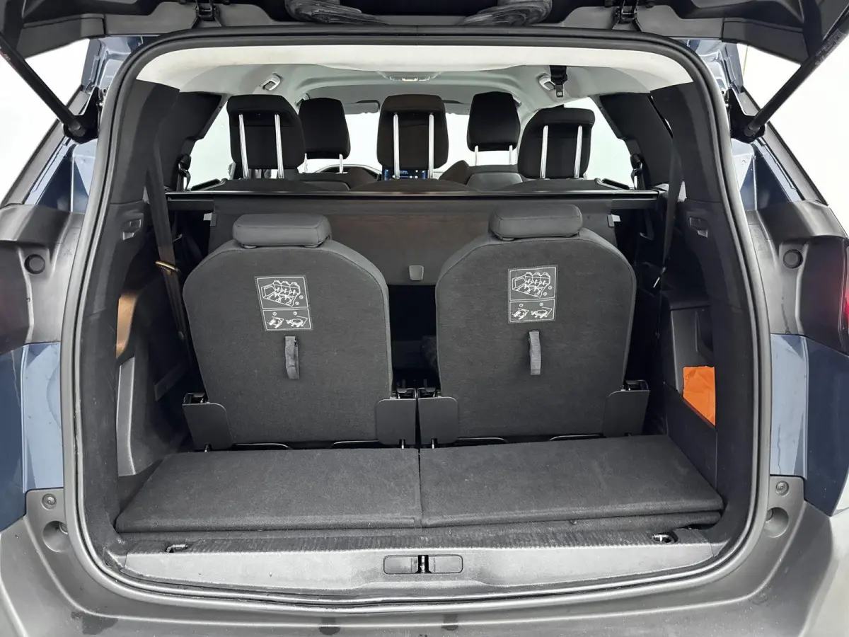 SUV 130pk Automaat Active Pack | 1ste eigenaar | Camera | Navigatie | 7 persoons | LED lampen | Camera