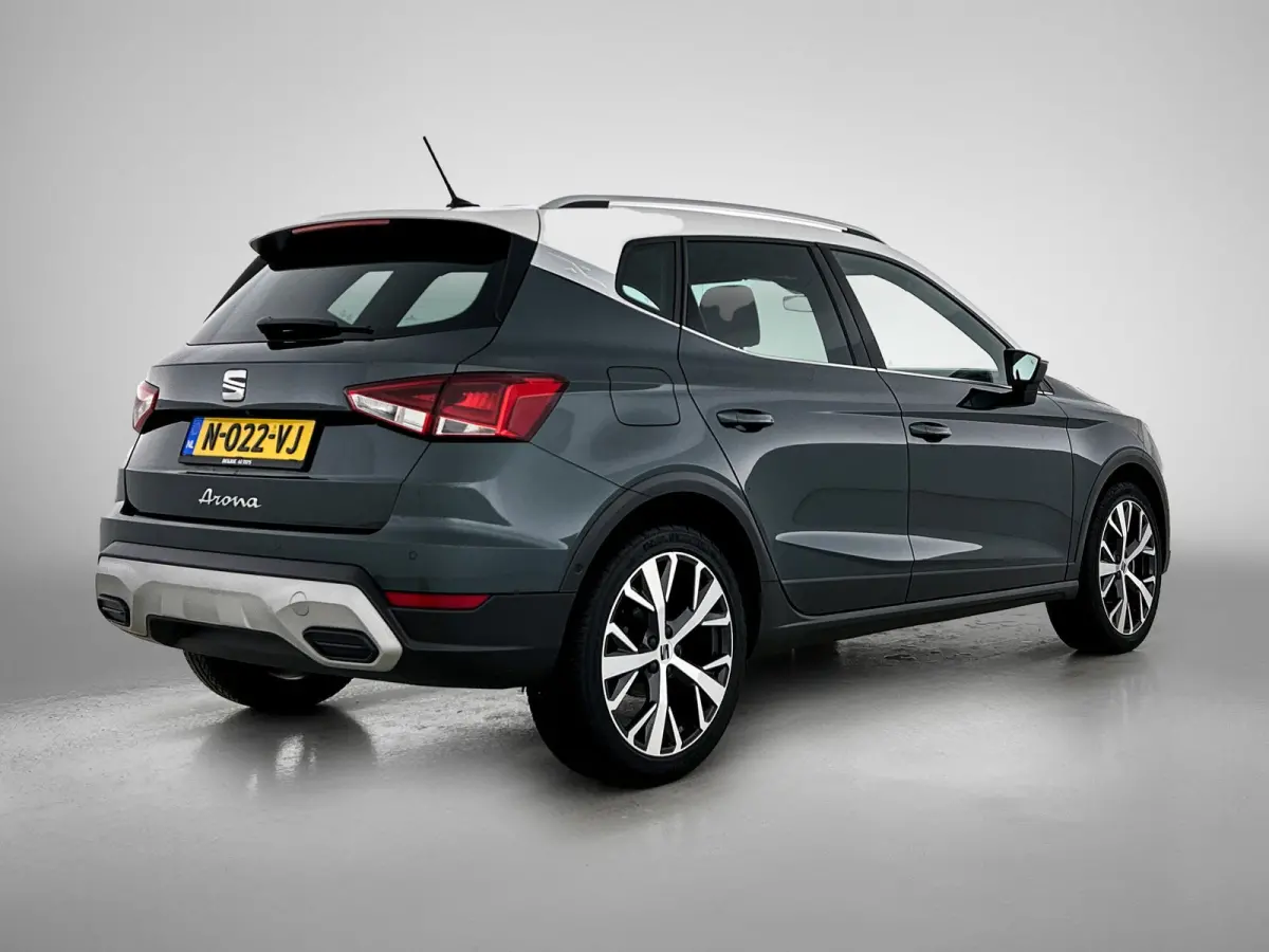 1.0 TSI Xperience 111PK Automaat / Stoelverwarming / Airco-ecc. / 1/2 leder / Lmv.18" / Navigatie / Apk 01-2028