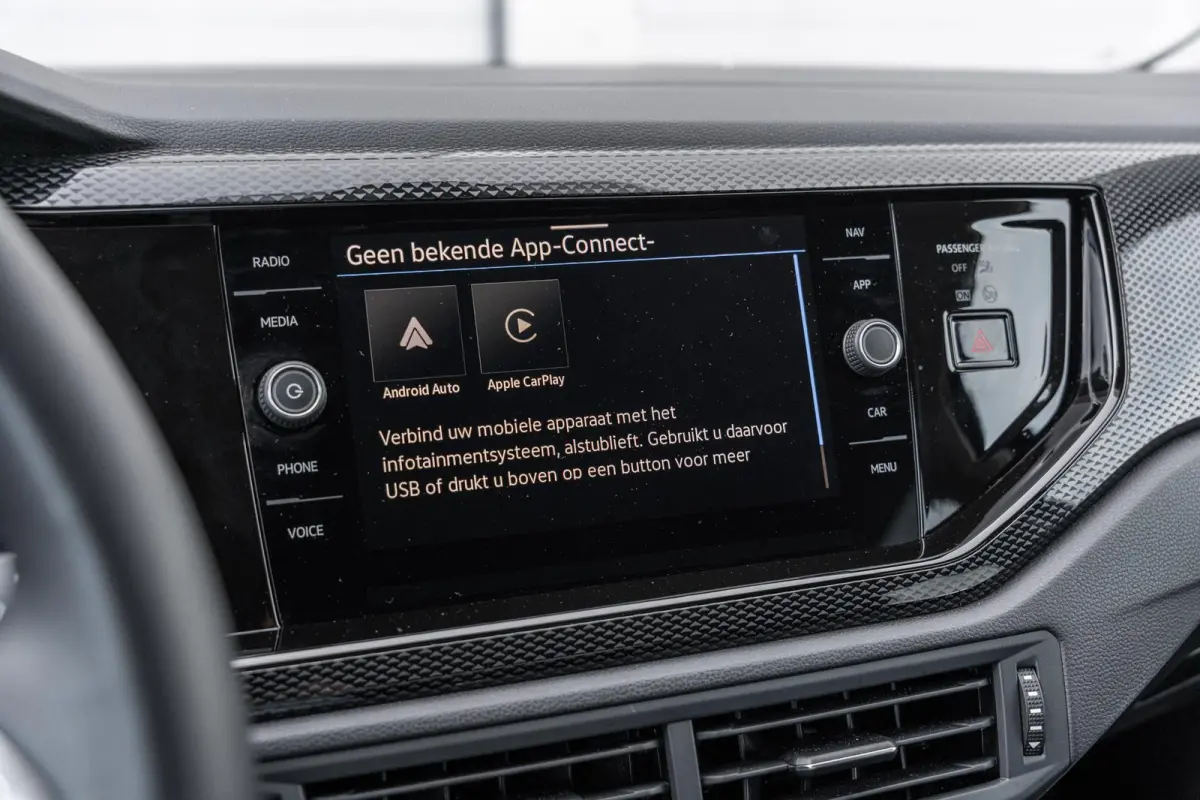 1.0 TSI 95pk Life Edition | Navigatie | App Connect | Achteruitrijcamera