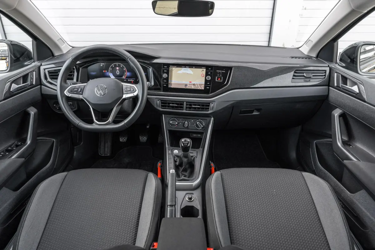 1.0 TSI 95pk Life Edition | Navigatie | App Connect | Achteruitrijcamera