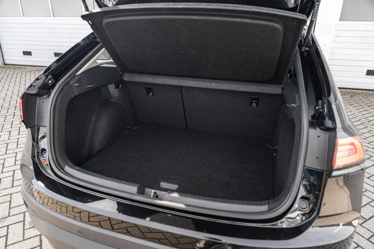 1.0 TSI 95pk Life Edition | Navigatie | App Connect | Achteruitrijcamera