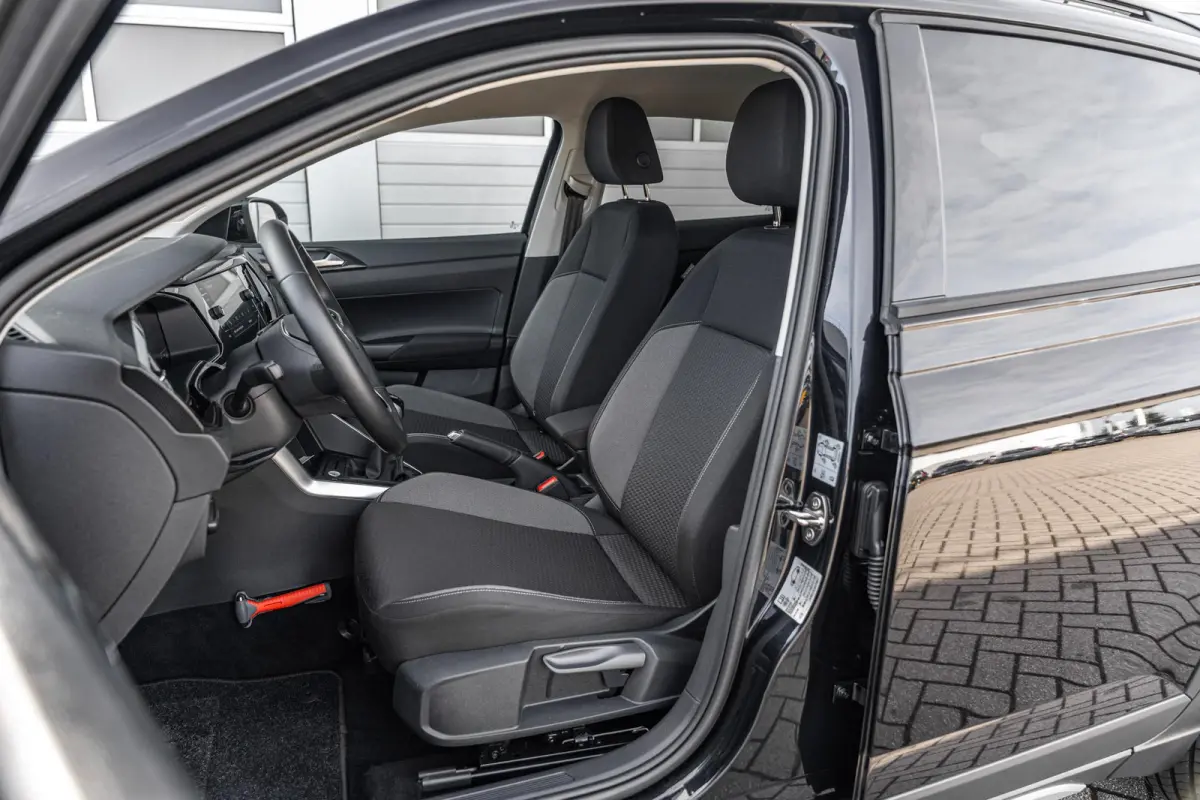 1.0 TSI 95pk Life Edition | Navigatie | App Connect | Achteruitrijcamera