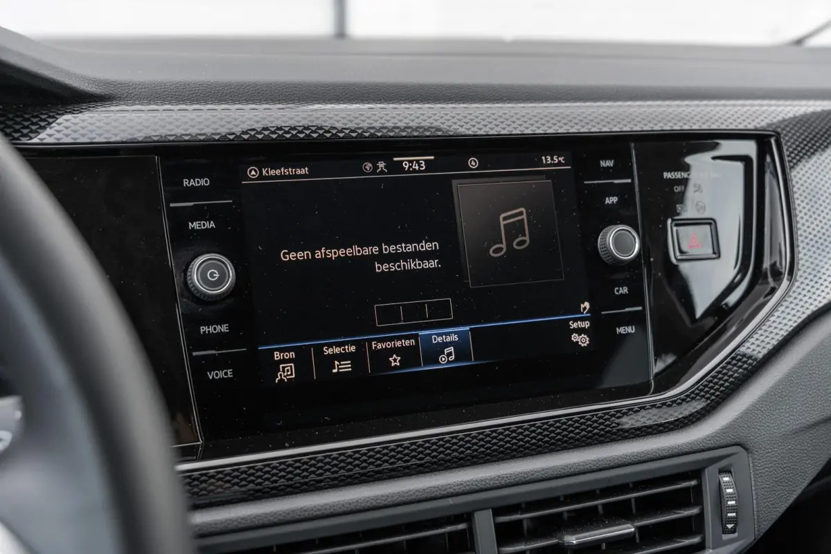 1.0 TSI 95pk Life Edition | Navigatie | App Connect | Achteruitrijcamera