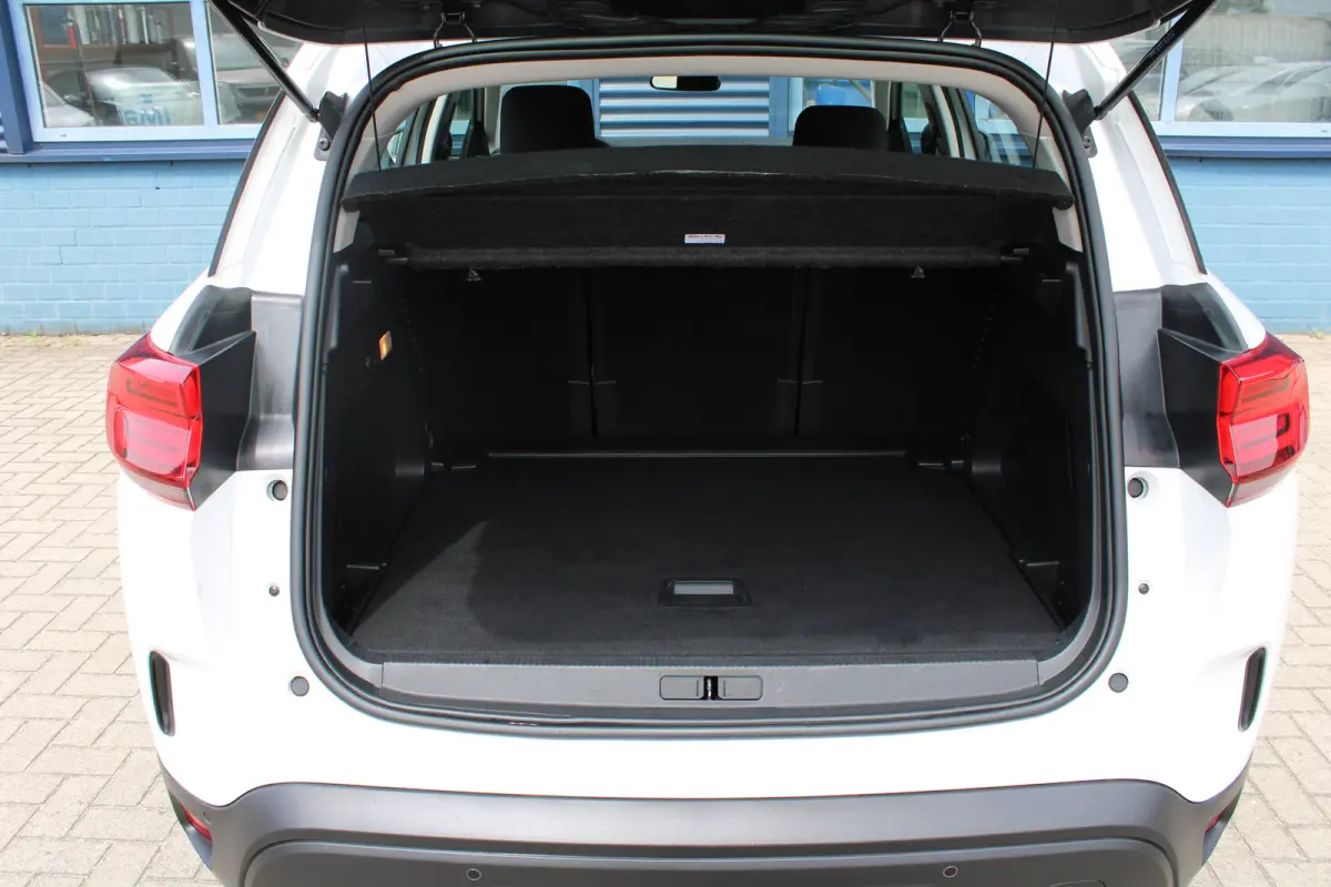 1.2 PureTech Business | camera | navigatie | climate controle | apple carplay/android auto |