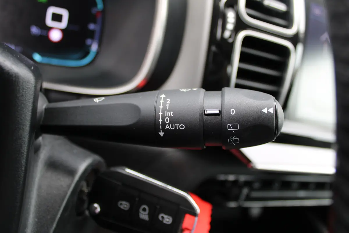 1.2 PureTech Business | camera | navigatie | climate controle | apple carplay/android auto |