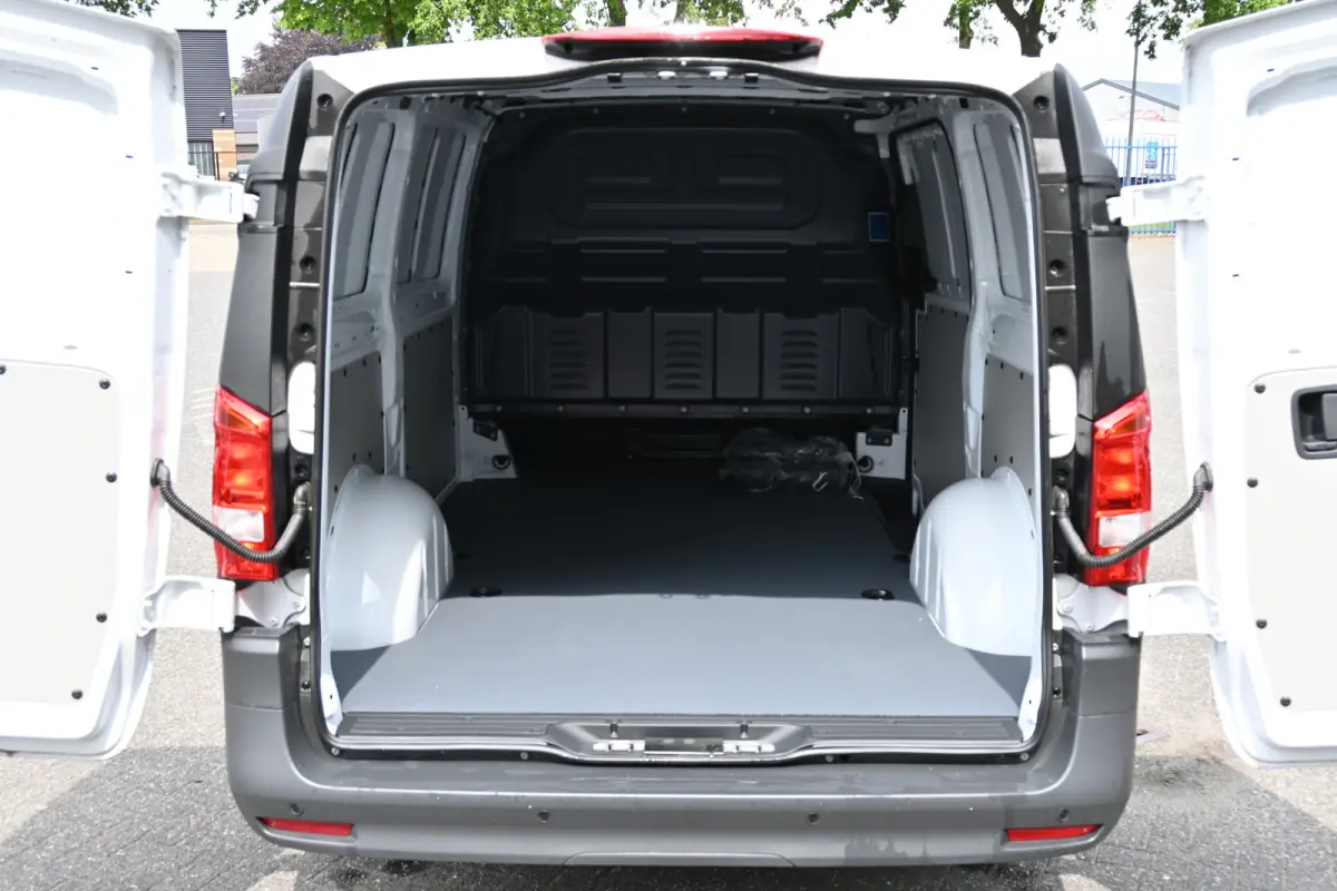 112 Facelift L2 60 kWh Pro Snellader, Smartphone integratiepakket, Leder stuur, Winter pakket, Etc.