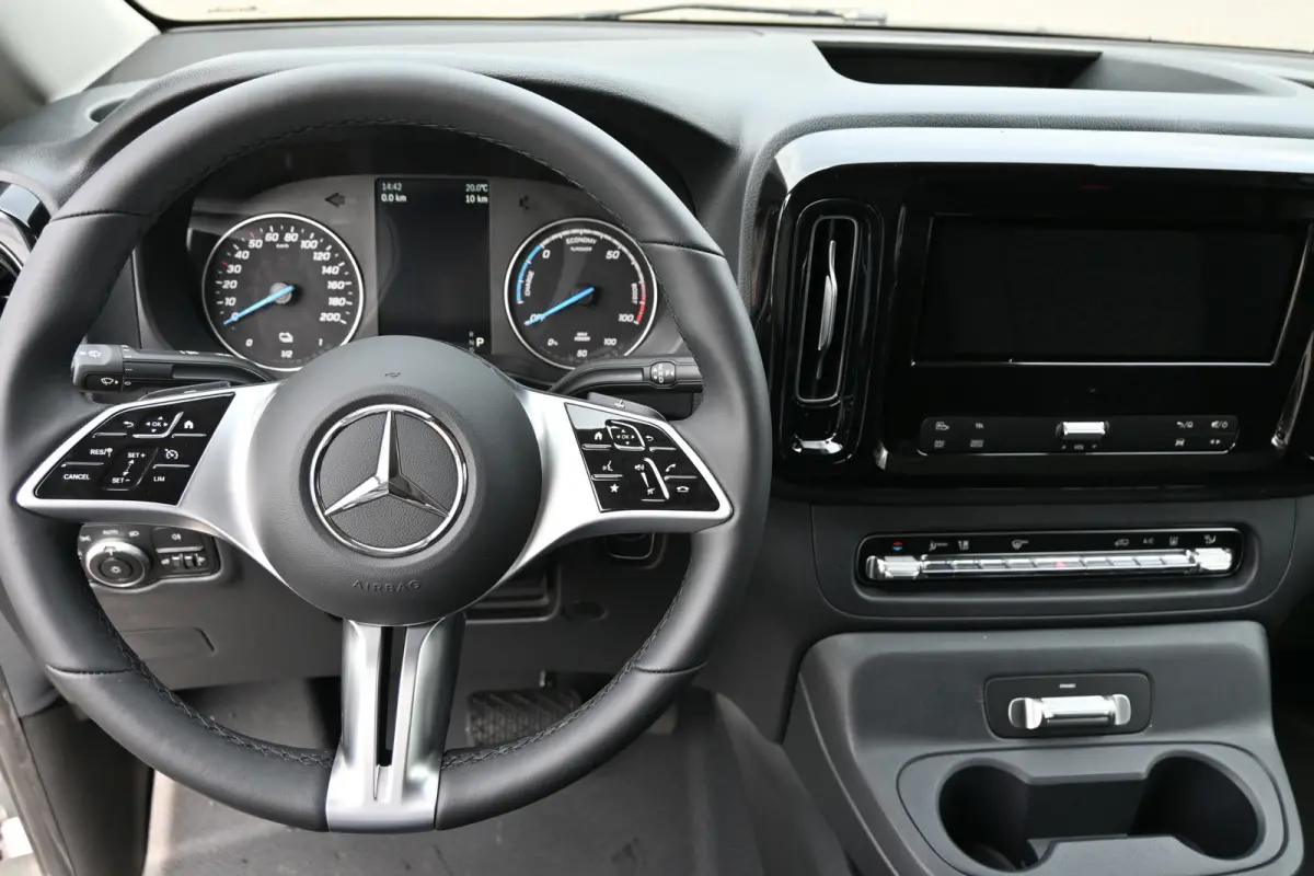 112 Facelift L2 60 kWh Pro Snellader, Smartphone integratiepakket, Leder stuur, Winter pakket, Etc.