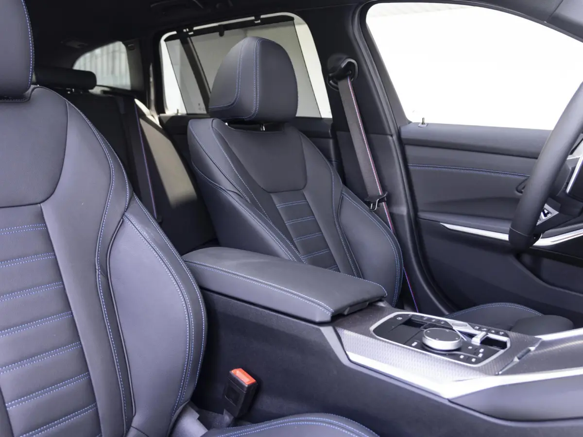 330e | M Sportpakket Pro | Innovation Pack | 19 inch | Stuurwielrand verwarmd | Glazen panoramadak | Trekhaak | Adaptive Cruise Control | Parking Assistant Plus
