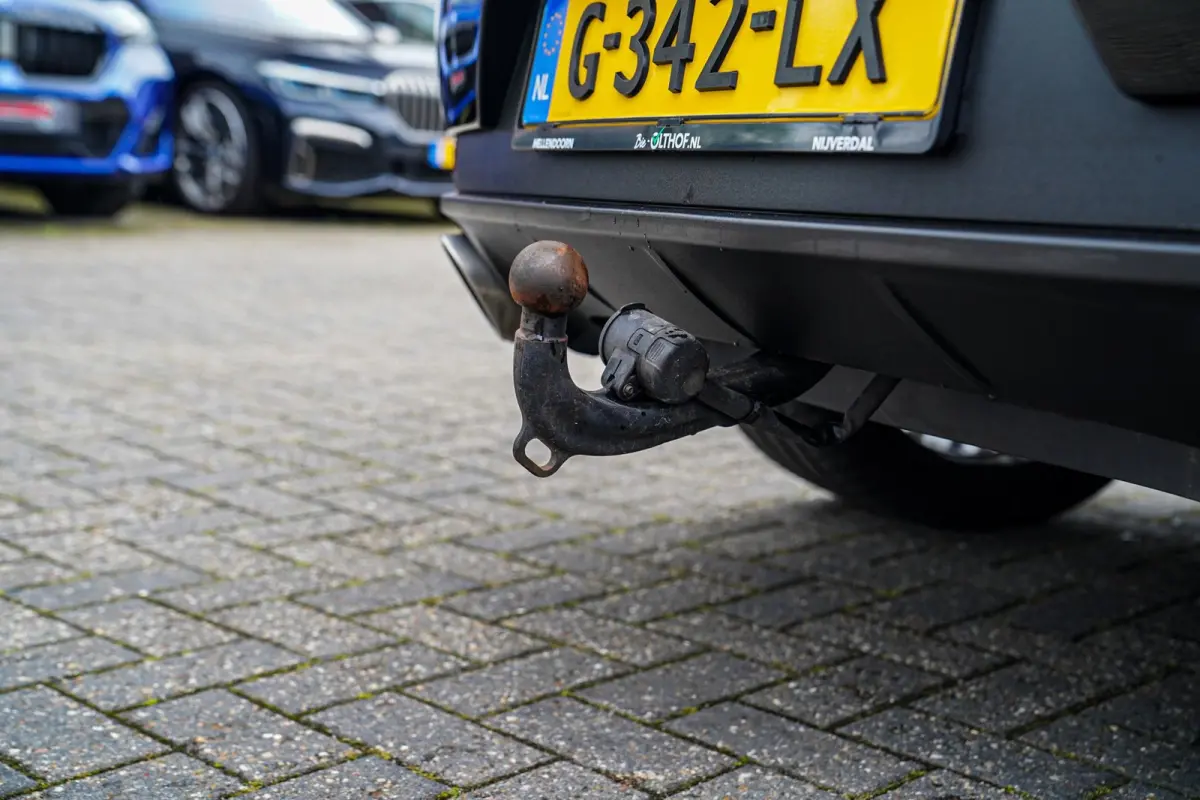 3.0 S | Panorama | Facelift | Luxe Leder | Camera | Lane assist | Bose Sound | Cruise control adaptief | Luchtvering
