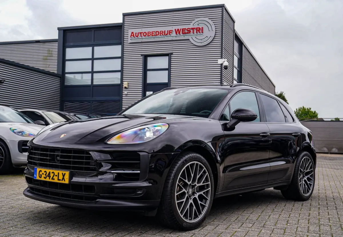 3.0 S | Panorama | Facelift | Luxe Leder | Camera | Lane assist | Bose Sound | Cruise control adaptief | Luchtvering