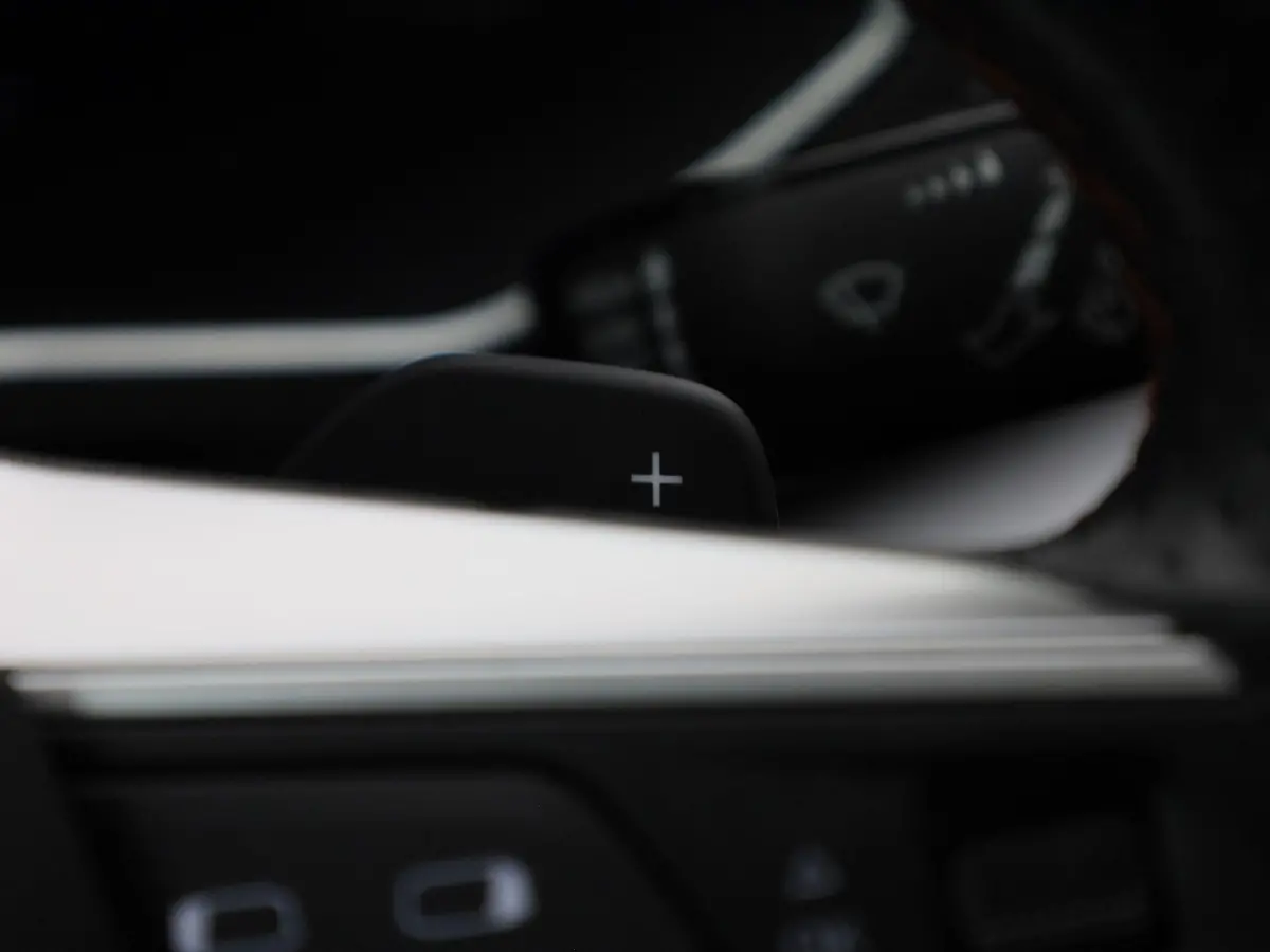 1.5 TSI FR Business Intense | PANORAMADAK | CLIMATE CONTROL | STOELVERWARMING | NAVIGATIE | CAMERA | DIGITAAL DASHBOARD | APPLE CARPLAY | MEMORY STOELEN |
