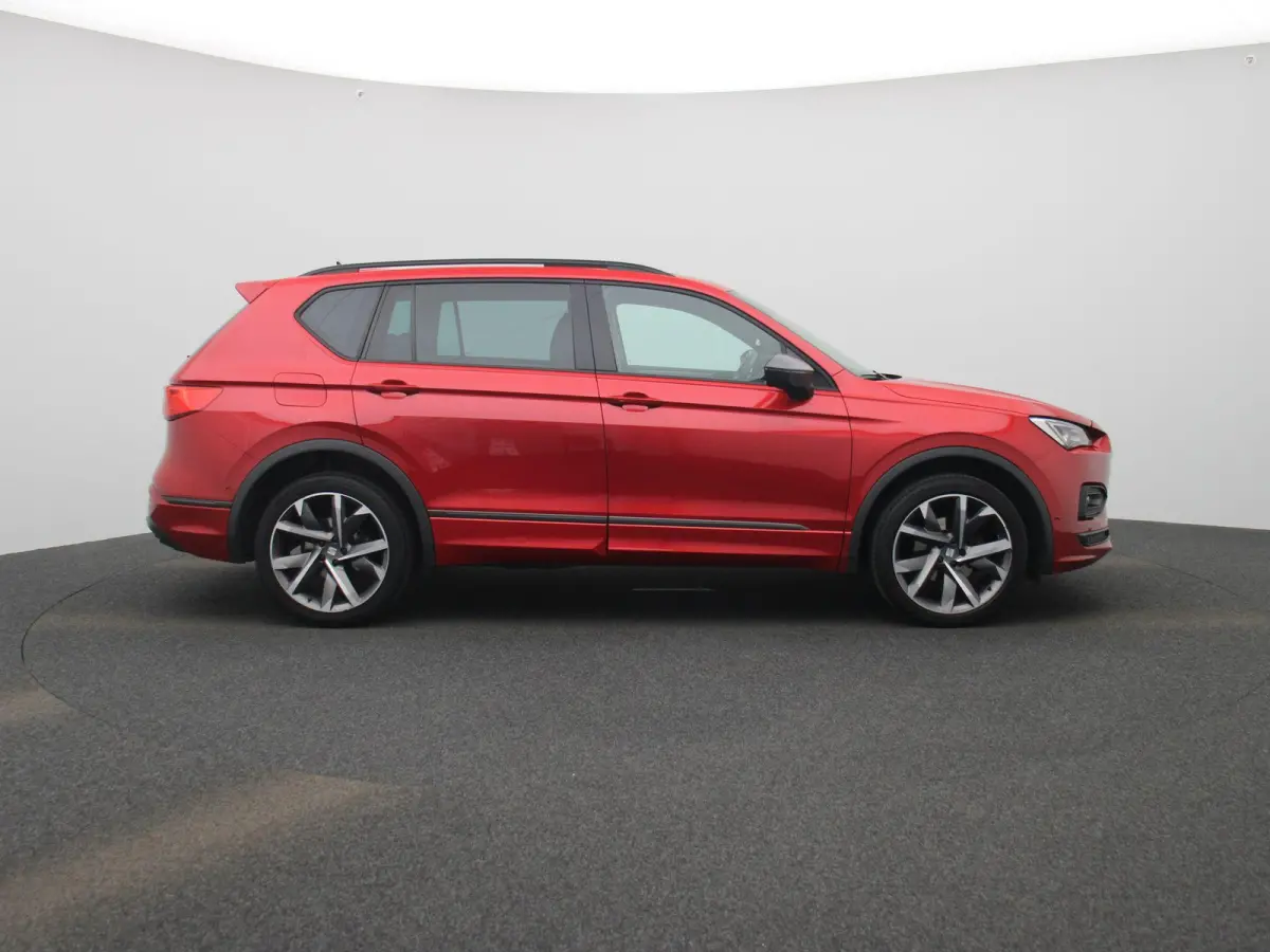 1.5 TSI FR Business Intense | PANORAMADAK | CLIMATE CONTROL | STOELVERWARMING | NAVIGATIE | CAMERA | DIGITAAL DASHBOARD | APPLE CARPLAY | MEMORY STOELEN |
