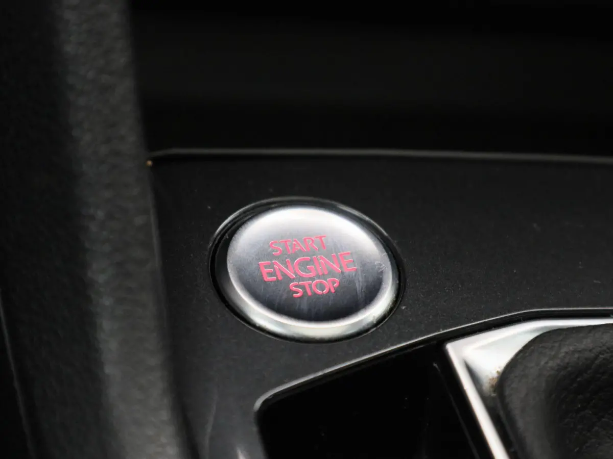 1.5 TSI FR Business Intense | PANORAMADAK | CLIMATE CONTROL | STOELVERWARMING | NAVIGATIE | CAMERA | DIGITAAL DASHBOARD | APPLE CARPLAY | MEMORY STOELEN |