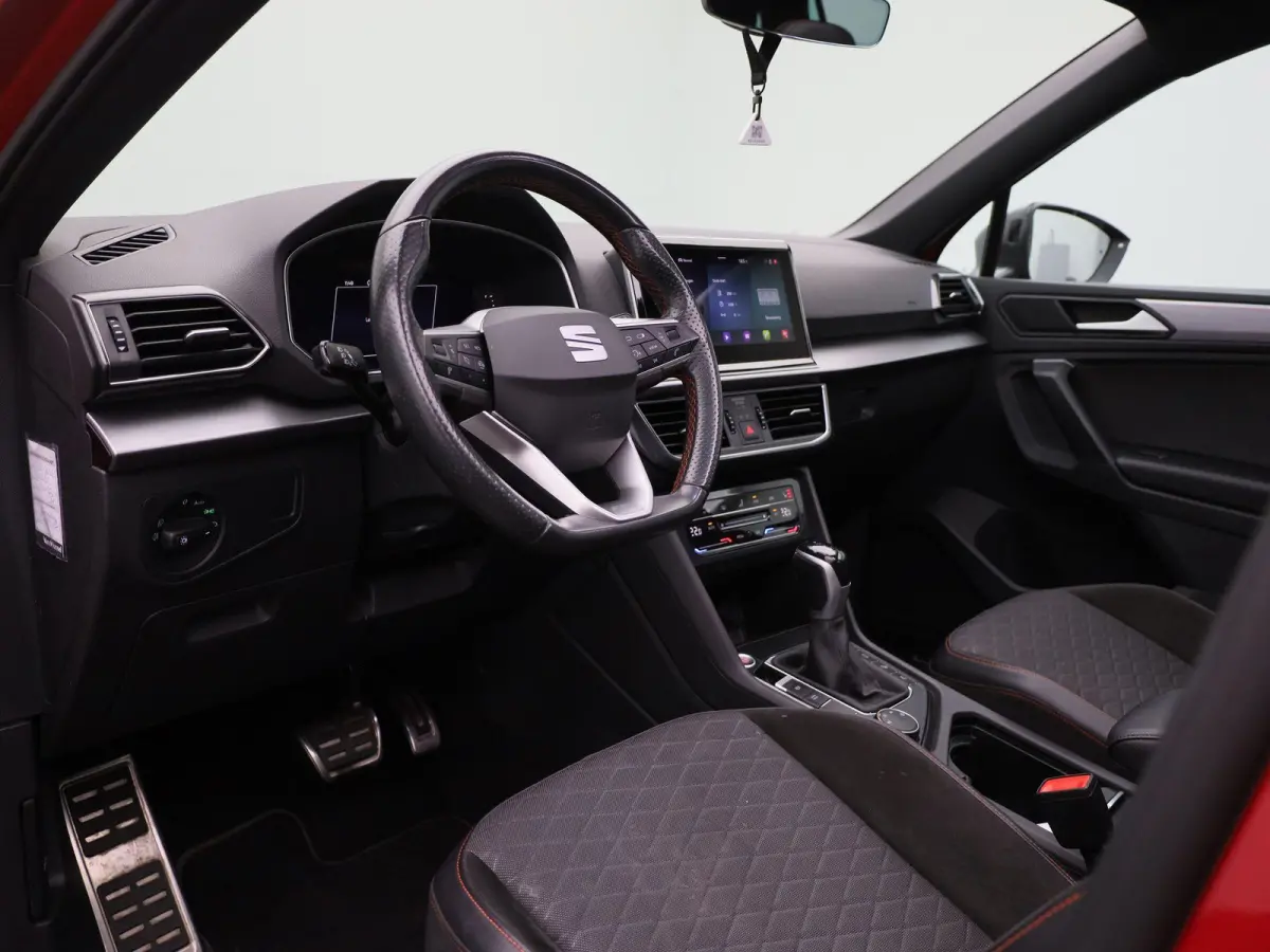 1.5 TSI FR Business Intense | PANORAMADAK | CLIMATE CONTROL | STOELVERWARMING | NAVIGATIE | CAMERA | DIGITAAL DASHBOARD | APPLE CARPLAY | MEMORY STOELEN |