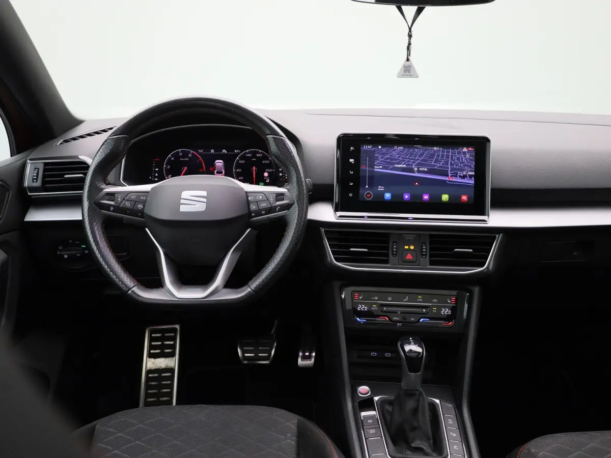 1.5 TSI FR Business Intense | PANORAMADAK | CLIMATE CONTROL | STOELVERWARMING | NAVIGATIE | CAMERA | DIGITAAL DASHBOARD | APPLE CARPLAY | MEMORY STOELEN |