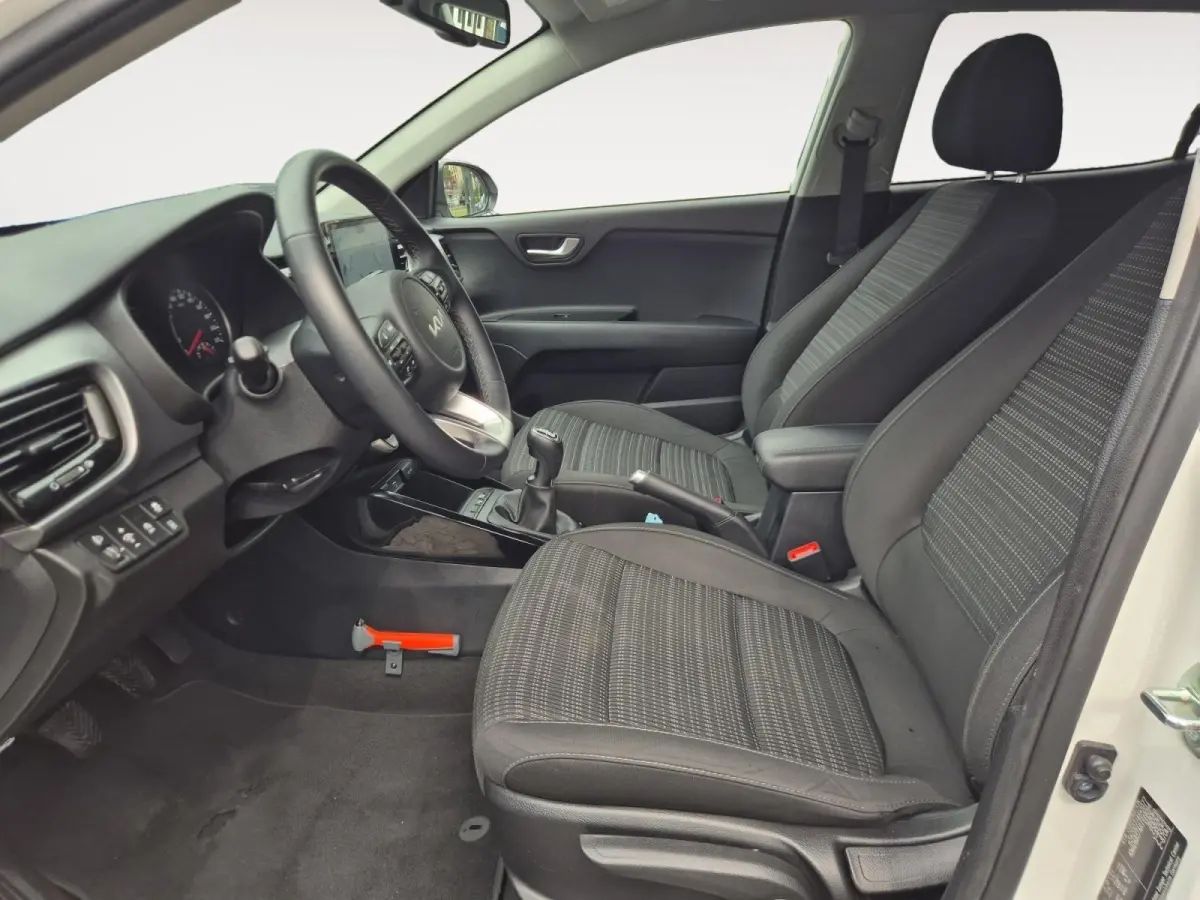 1.0 T-GDi MHEV DynamicPlusLine | Cruise Control | Climate Control | Navigatie | LM Velgen | Camera | Privacy Glass |