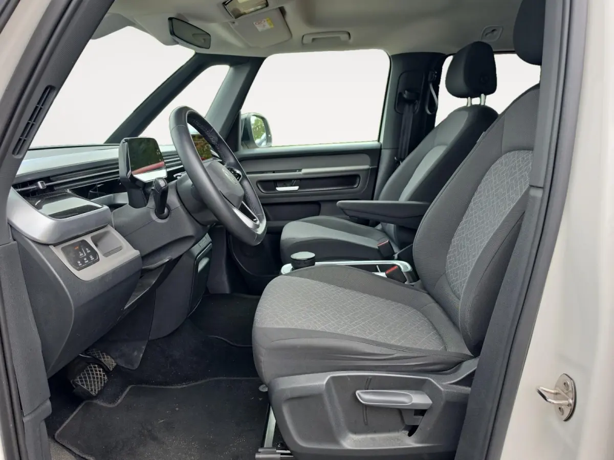 Pro Advantage 77 kWh | Navigatie Pack | Keyless entry | Parkeercamera