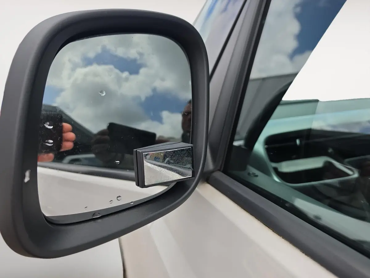 Pro Advantage 77 kWh | Navigatie Pack | Keyless entry | Parkeercamera