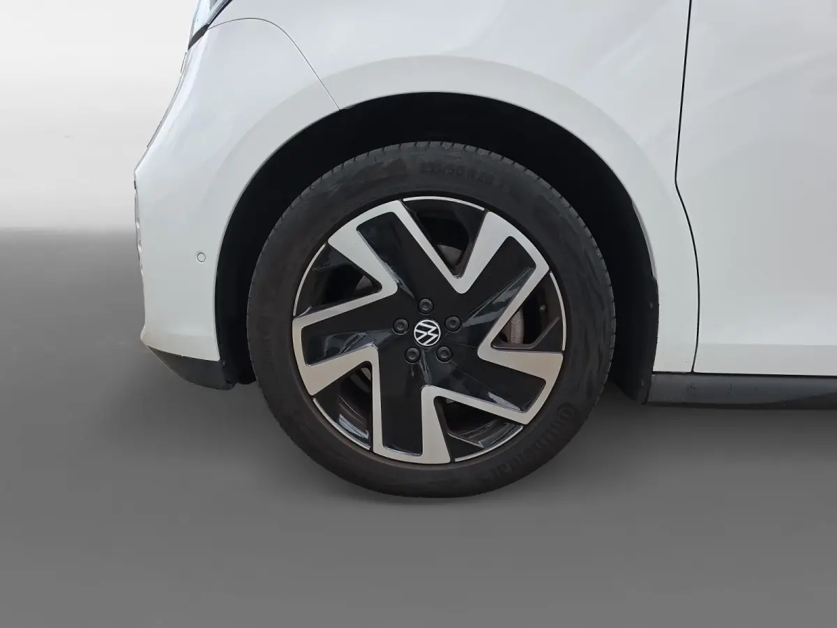 Pro Advantage 77 kWh | Navigatie Pack | Keyless entry | Parkeercamera