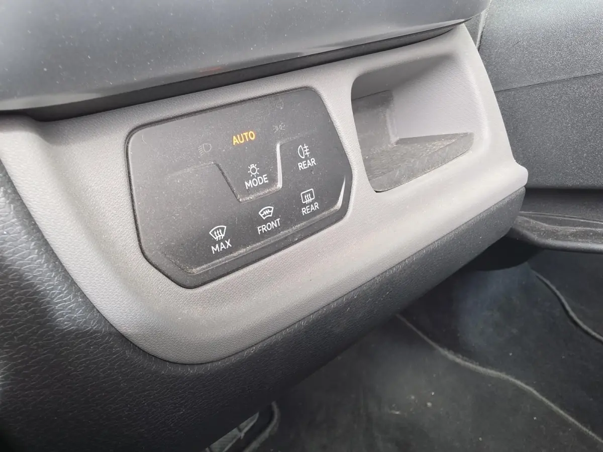 Pro Advantage 77 kWh | Navigatie Pack | Keyless entry | Parkeercamera