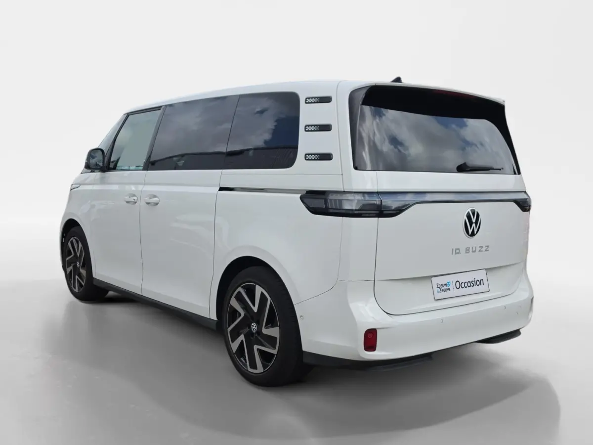 Pro Advantage 77 kWh | Navigatie Pack | Keyless entry | Parkeercamera