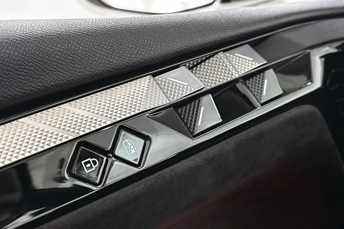 1.2 PureTech Performance Line Automaat 360-Camera Apple Carplay 19"