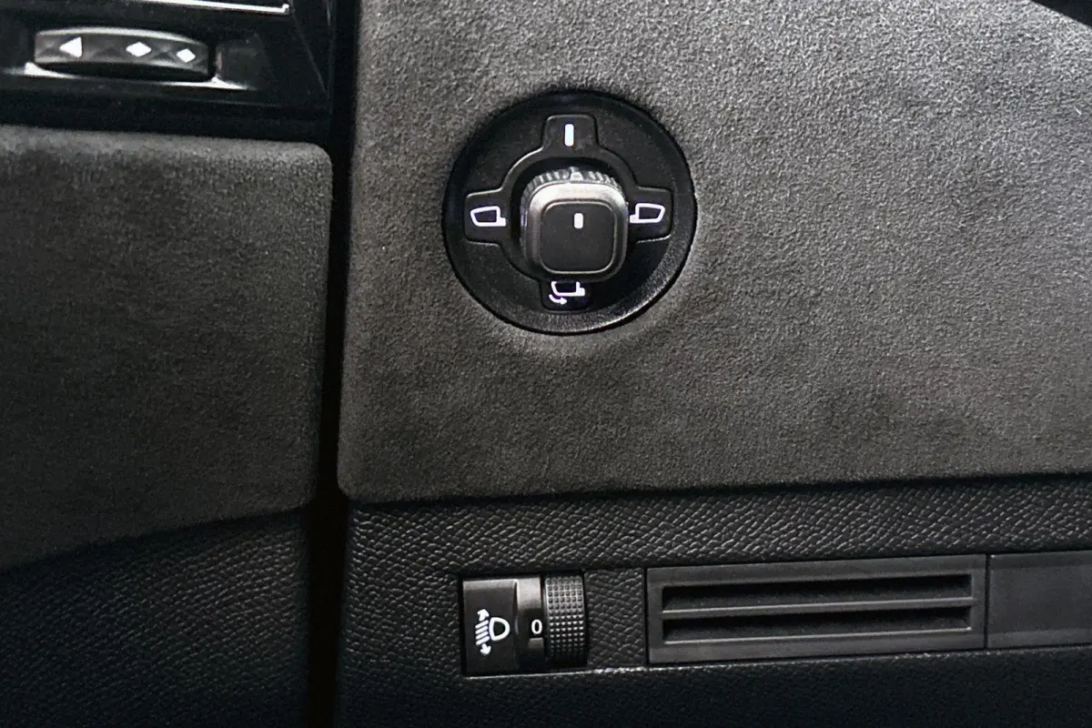 1.2 PureTech Performance Line Automaat 360-Camera Apple Carplay 19"