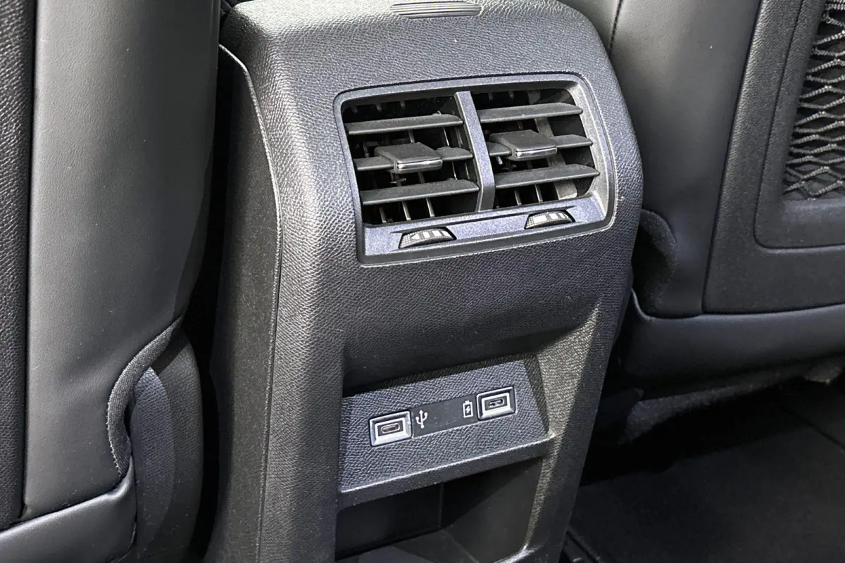1.2 PureTech Performance Line Automaat 360-Camera Apple Carplay 19"