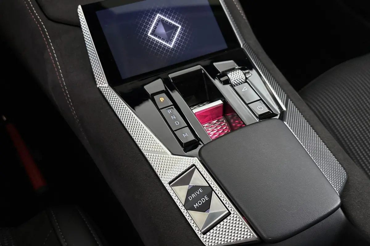 1.2 PureTech Performance Line Automaat 360-Camera Apple Carplay 19"