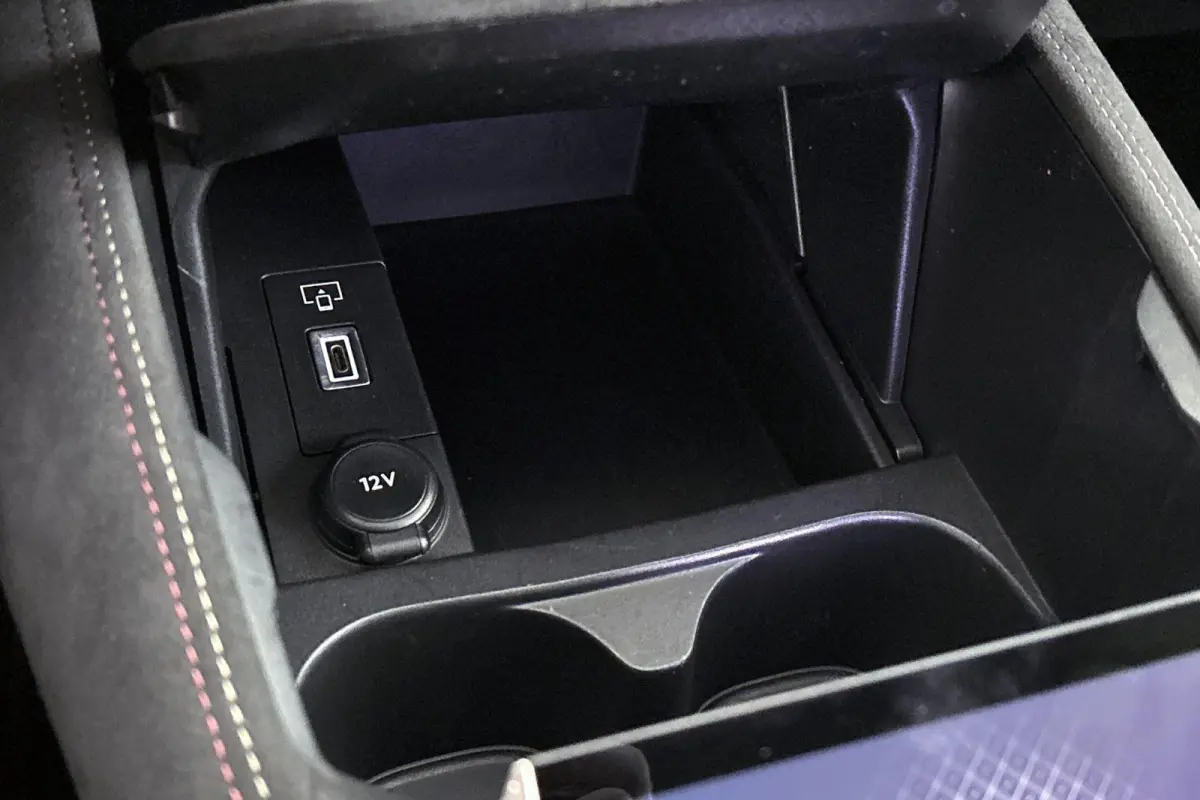 1.2 PureTech Performance Line Automaat 360-Camera Apple Carplay 19"