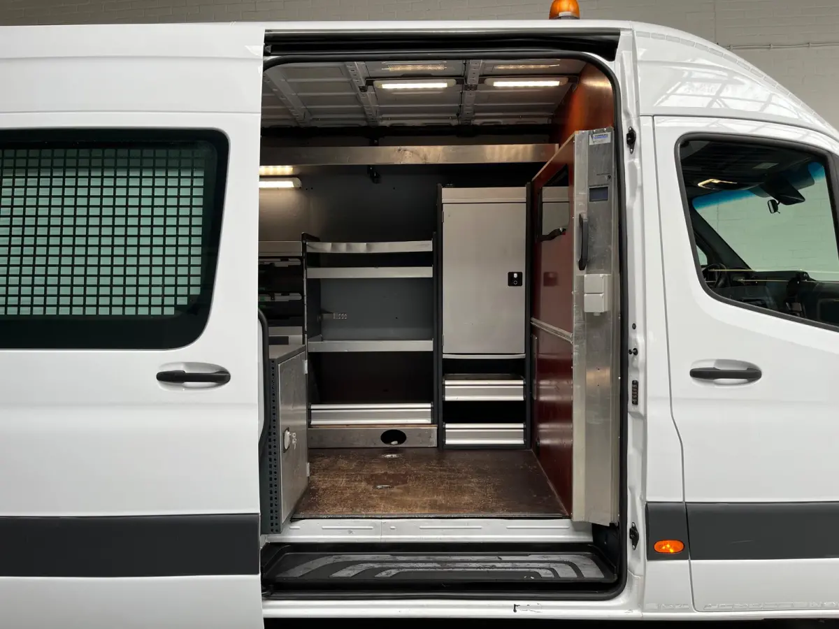 Automaat Servicewagen 314 2.2 CDI 140PK L2H2 euro6 BOTT, Victron V230, Standkachel Trekhaak RIJKLAARPRIJS
