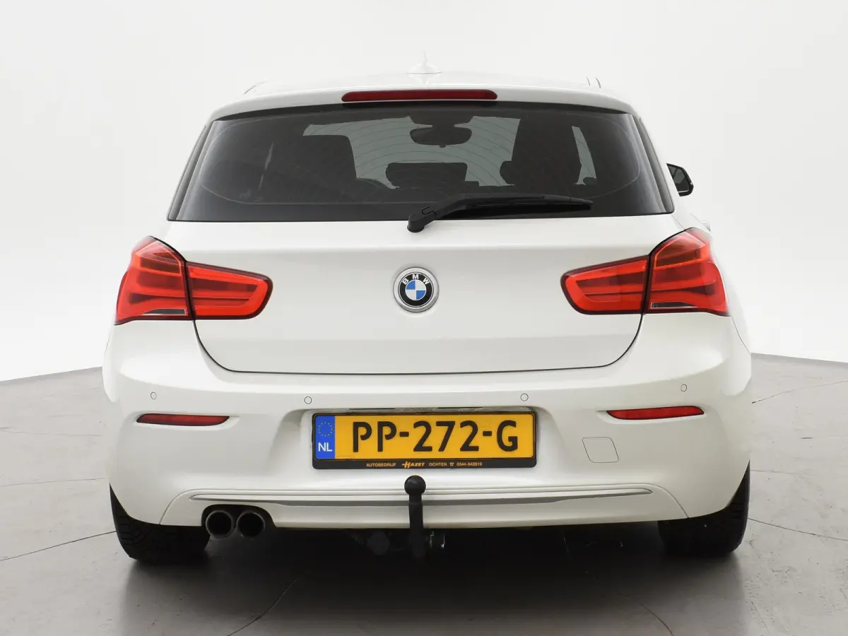 120i 184 PK H.E. LUXURY AUT. + DRAADLOZE CARPLAY | LEDER | STOELVERW. | AFN. TREKHAAK