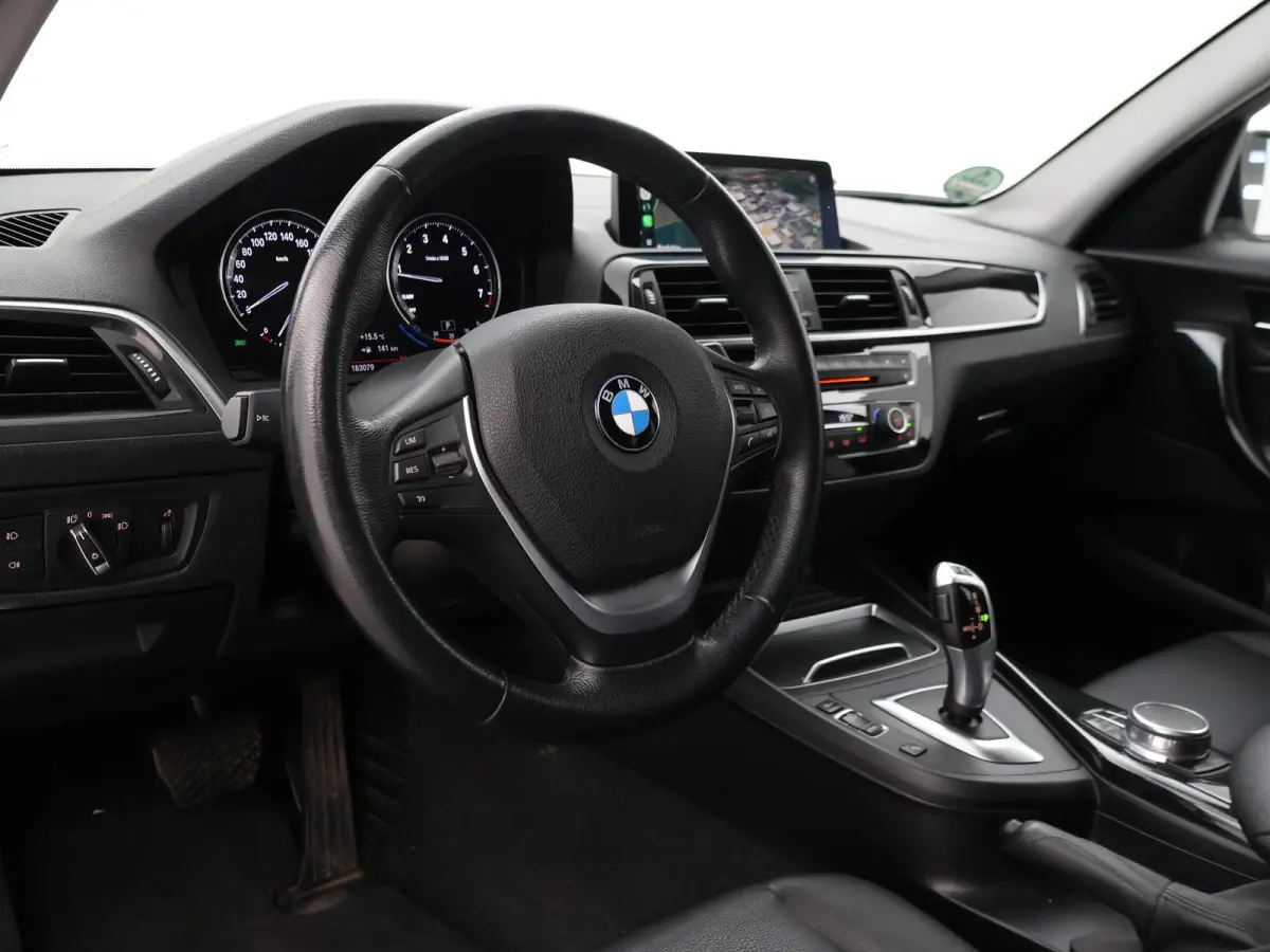 120i 184 PK H.E. LUXURY AUT. + DRAADLOZE CARPLAY | LEDER | STOELVERW. | AFN. TREKHAAK