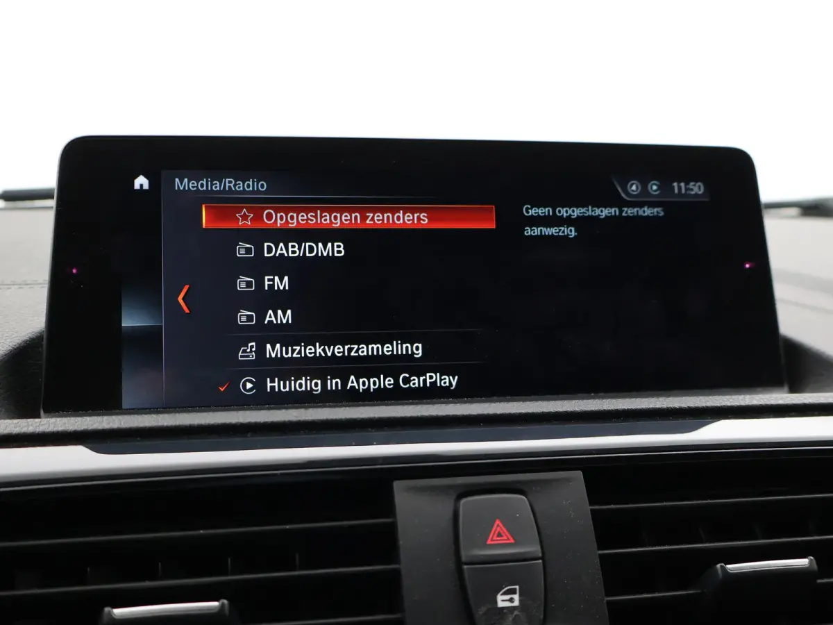 120i 184 PK H.E. LUXURY AUT. + DRAADLOZE CARPLAY | LEDER | STOELVERW. | AFN. TREKHAAK