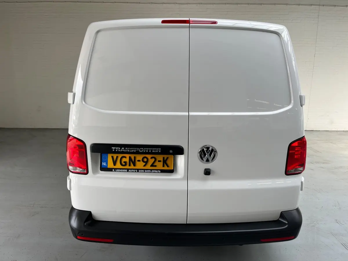 Automaat DSG Servicewagen 2.0 TDI 150pk L2H1 3Persoons Sortimo Inrichting, Airco, Navigatie, RIJKLAARPRIJS!
