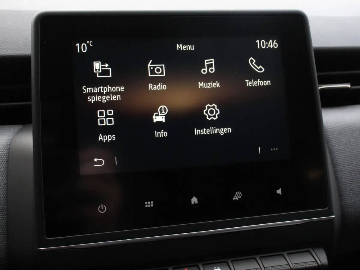 1.6 HEV Automaat Intense DEMO ! Navigatie Apple Carplay Android Auto Camera Climate Control Cruise Control Lichtmetalen velgen Extra Getint Glas Digitale Cockpit
