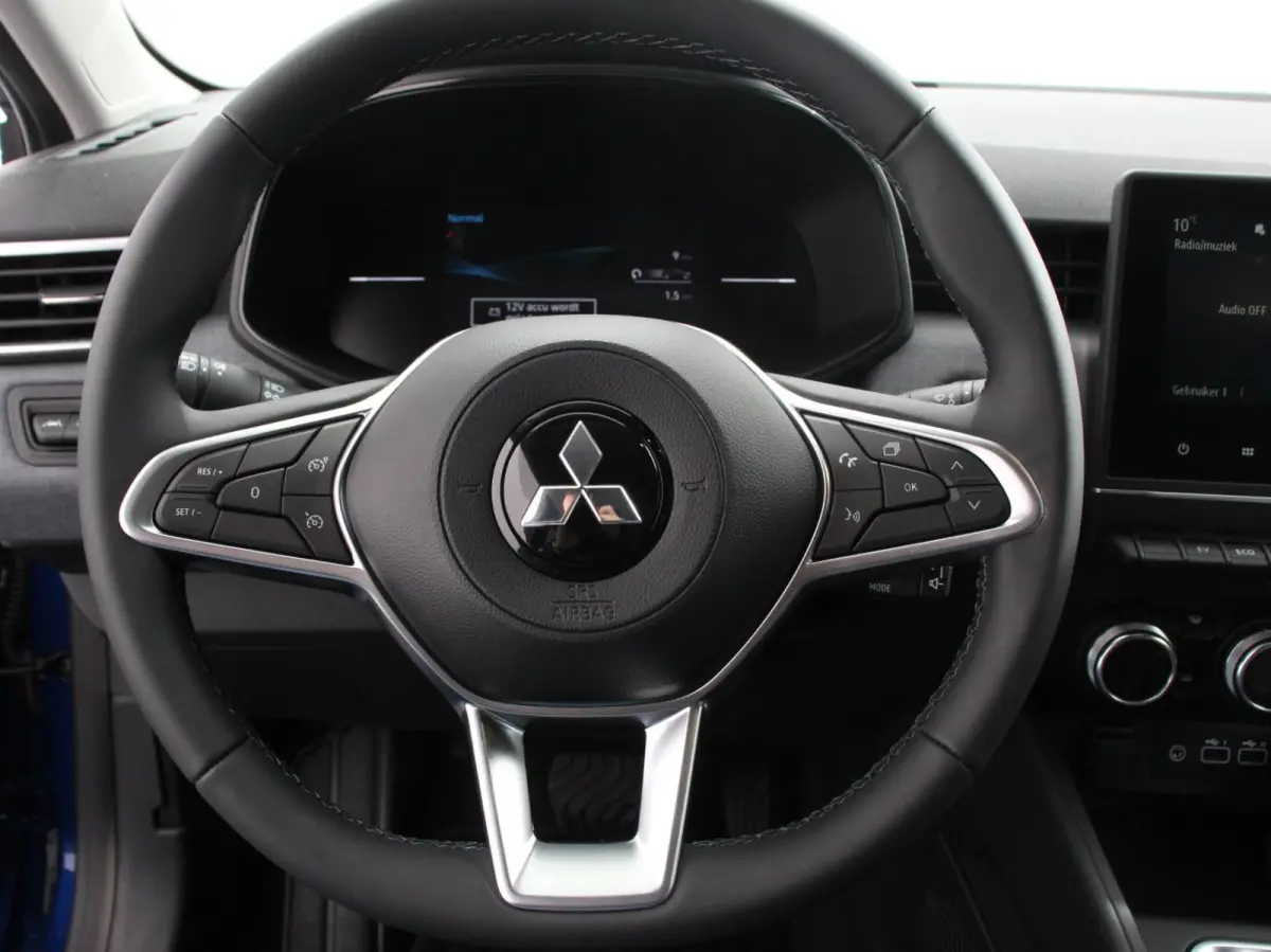 1.6 HEV Automaat Intense DEMO ! Navigatie Apple Carplay Android Auto Camera Climate Control Cruise Control Lichtmetalen velgen Extra Getint Glas Digitale Cockpit