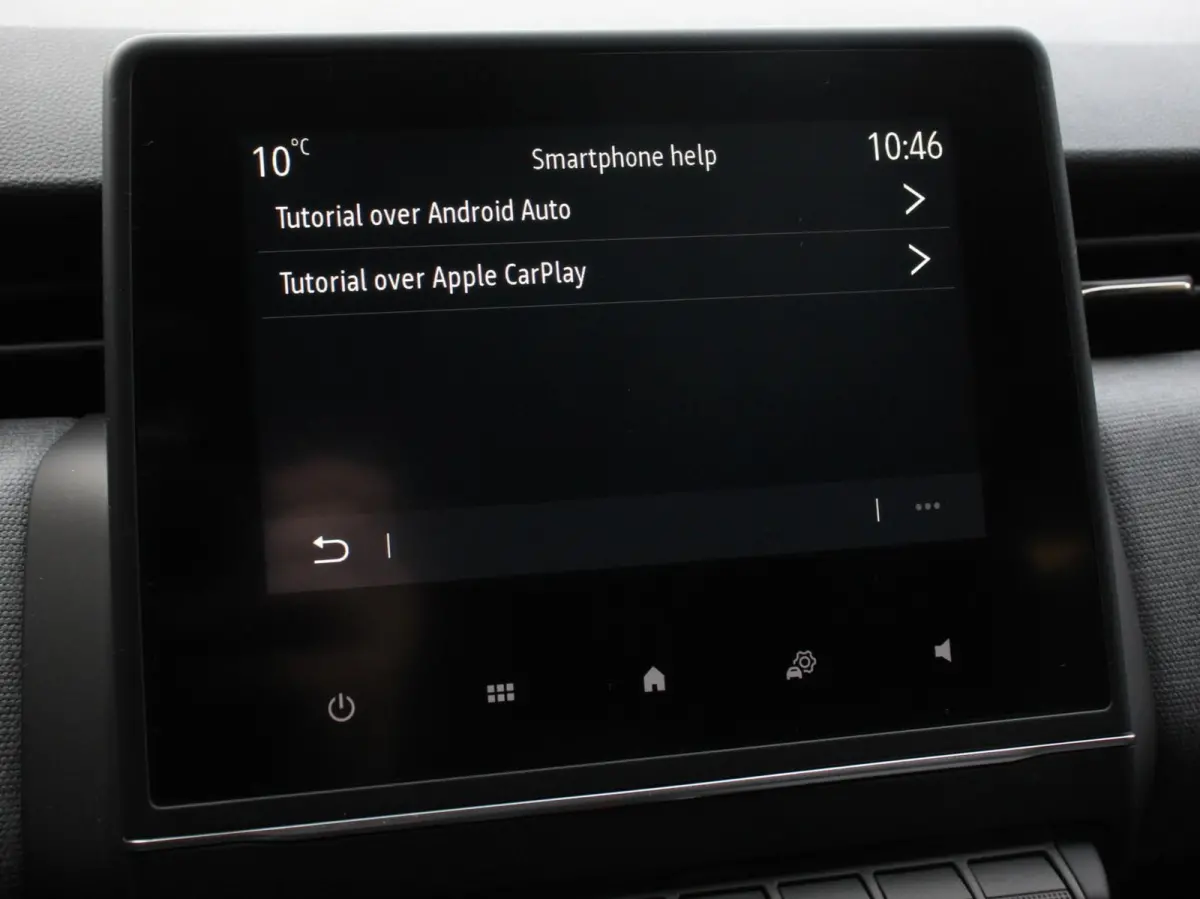 1.6 HEV Automaat Intense DEMO ! Navigatie Apple Carplay Android Auto Camera Climate Control Cruise Control Lichtmetalen velgen Extra Getint Glas Digitale Cockpit