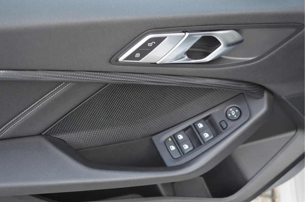 118i Executive Edition Sport Line