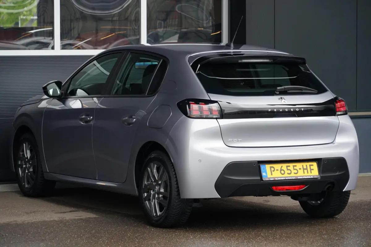 1.2 PureTech Active Pack, NL, PDC, CarPlay, LED, L.M.