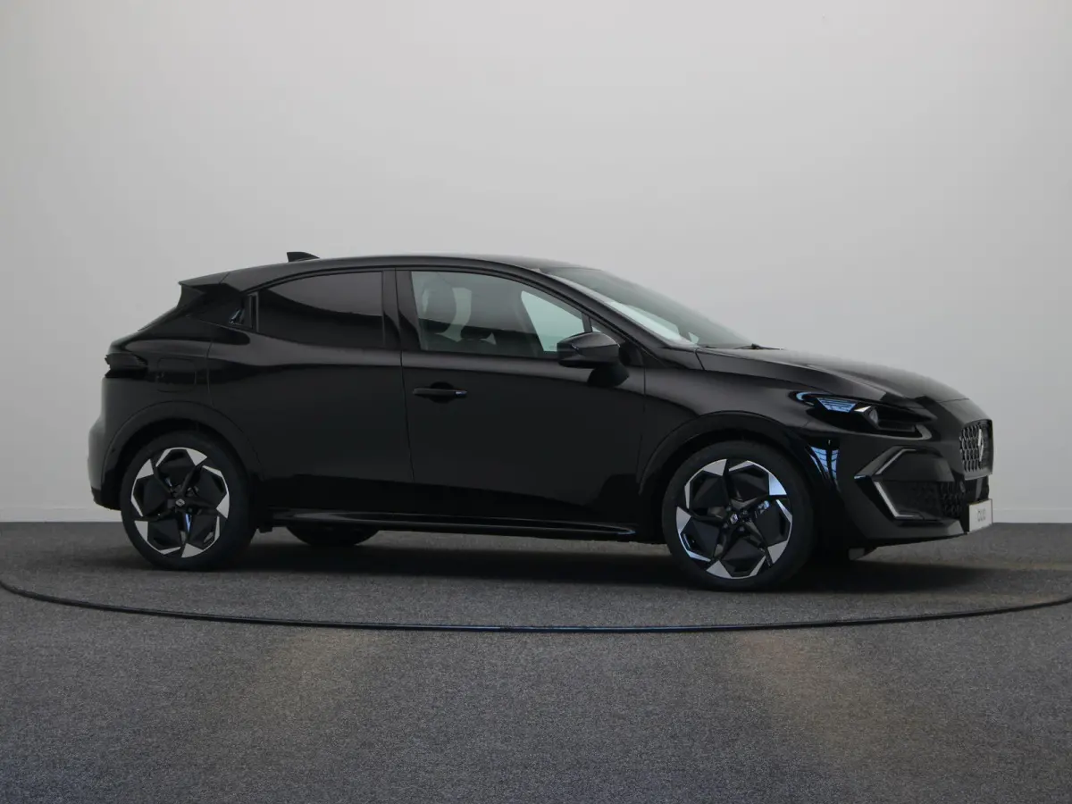 Hybrid 160pk techno | Vijf jaar garantie | Stoelverwarming | 18" lichtmetalen velgen |  360 graden camera |
