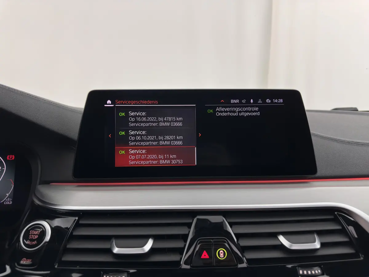 M550d xDrive M-Sport-Styling High Executive Aut. *PANO | LEATHER | LASER-LED | BLINDSPOT | MEMORY-PACK | HARMAN/KARDON |  DIGI-COCKPIT | AMBIENTLIGHT | SHIFTPADDLES | HEAD-UP | ADAPTIVE-CRUI