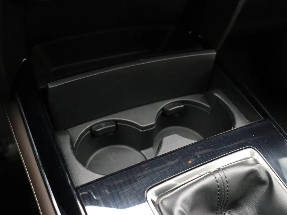 2.0 e-SkyActiv-X M Hybrid Luxury | Trekhaak | Head-up display | elektrische verstelbare stoelen | Stoel-stuurverwarming
