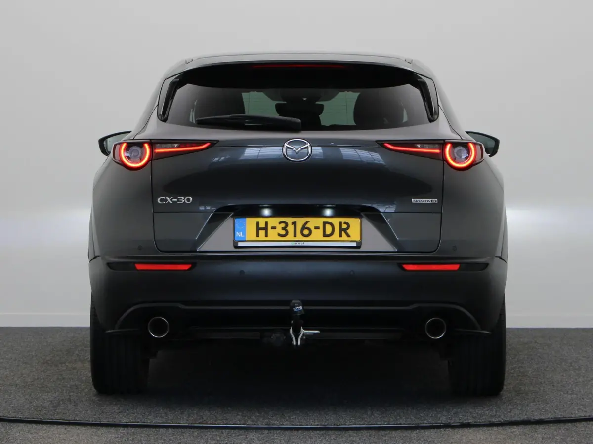 2.0 e-SkyActiv-X M Hybrid Luxury | Trekhaak | Head-up display | elektrische verstelbare stoelen | Stoel-stuurverwarming