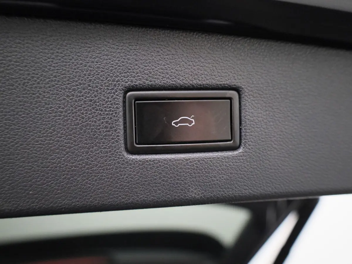 1.5 TSI ACT Highline Business R | 150 PK | Automaat | Automatische Airco | Navigatie | Parkeercamera | Parkeersensoren | Stoelverwarming