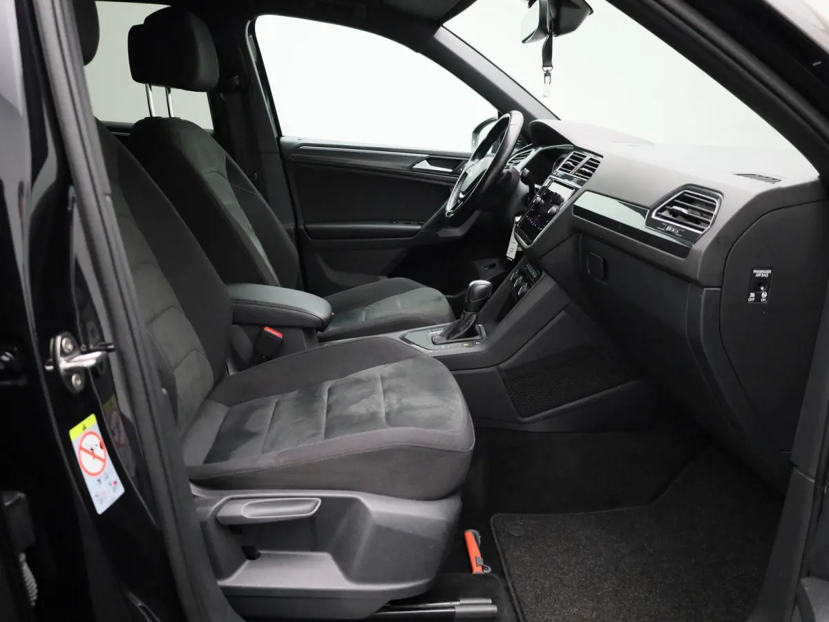 1.5 TSI ACT Highline Business R | 150 PK | Automaat | Automatische Airco | Navigatie | Parkeercamera | Parkeersensoren | Stoelverwarming