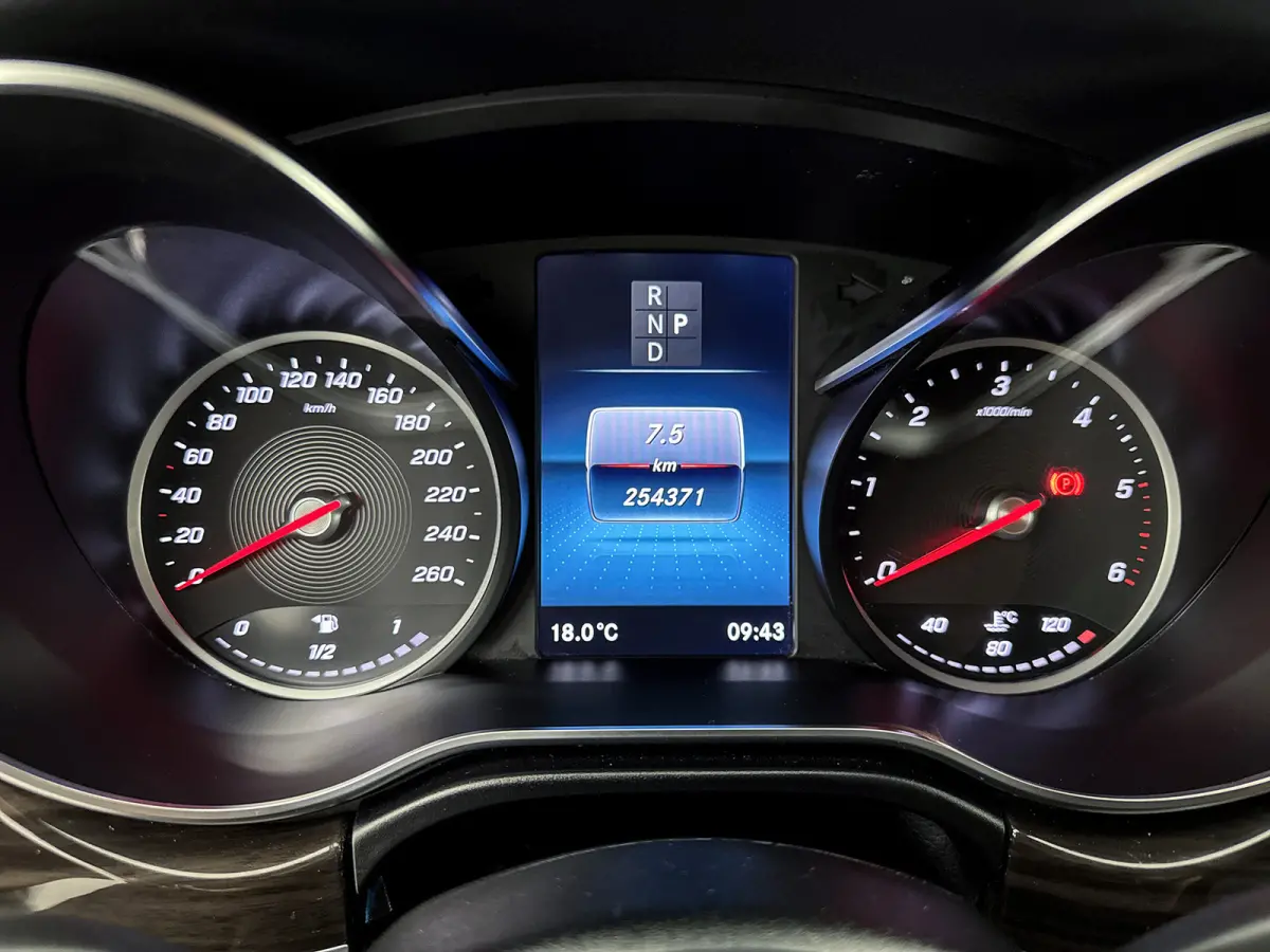 250d AMG Line Burmester Nappa leder Enkele cabine Stoelventilatie + verwarming Navigatie Distronic