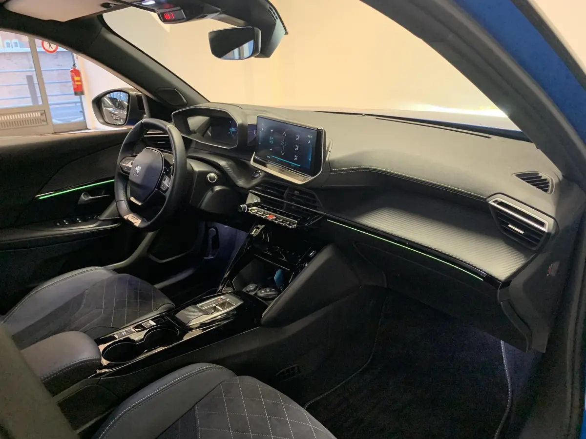 EV GT 50kWh 136pk 3-FASE SOH 99,8% | Alcantara | Navigatie | Elektrisch verstelbaar bestuurdersstoel | Stoelverwarming | Warmtepomp | Achteruitrijcamera | Keyless Entry |