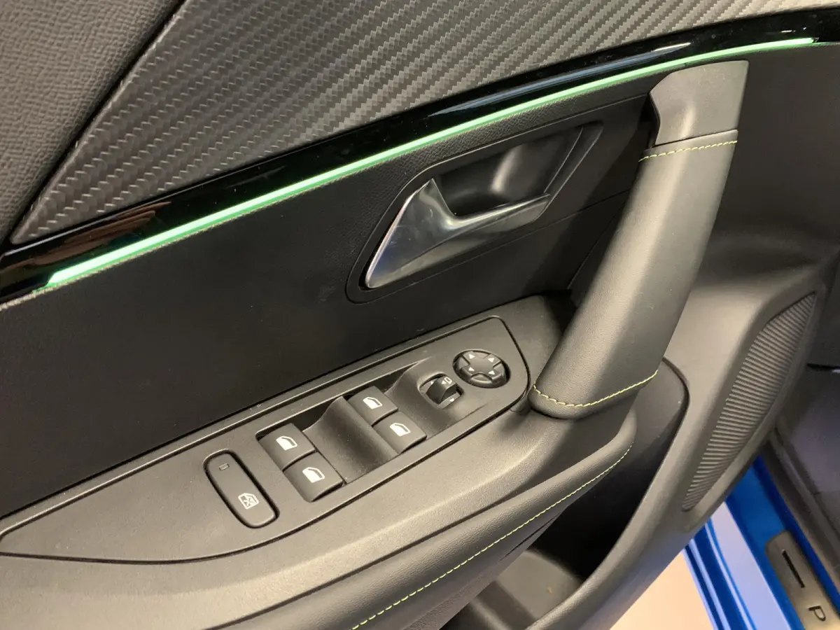 EV GT 50kWh 136pk 3-FASE SOH 99,8% | Alcantara | Navigatie | Elektrisch verstelbaar bestuurdersstoel | Stoelverwarming | Warmtepomp | Achteruitrijcamera | Keyless Entry |